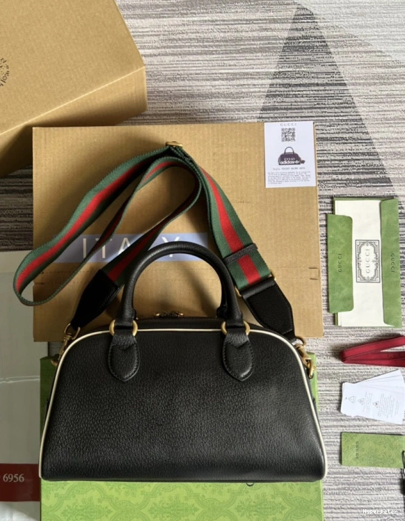 Hyperpeter bag Gucci Adidas x mini duffle 0730